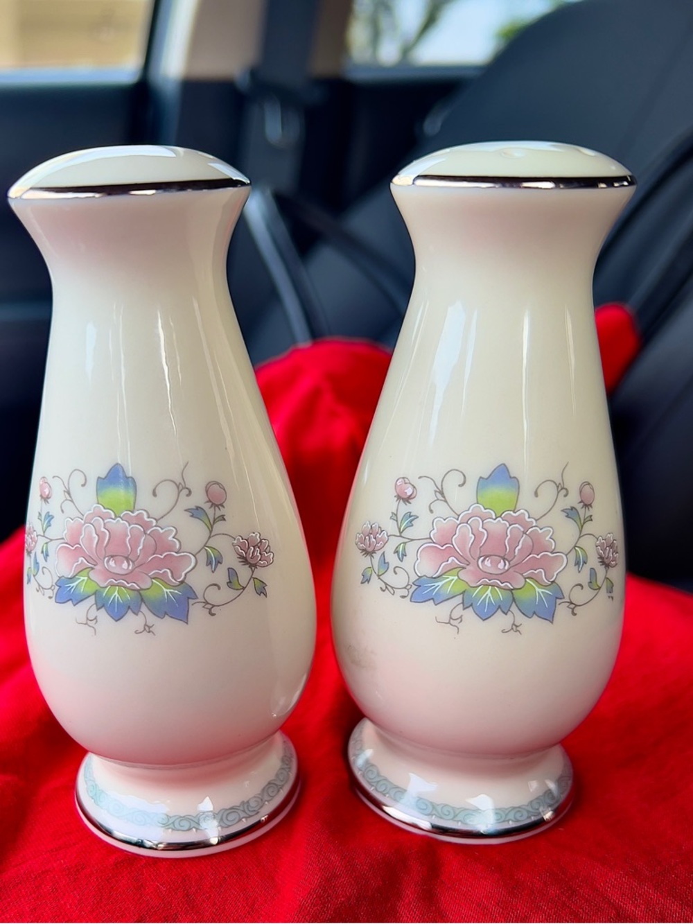 Lenox China CHARLESTON Salt & Pepper Set GREAT CONDITION